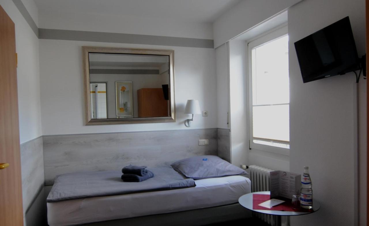 Nell-Breuning-Hotel Herzogenrath Buitenkant foto