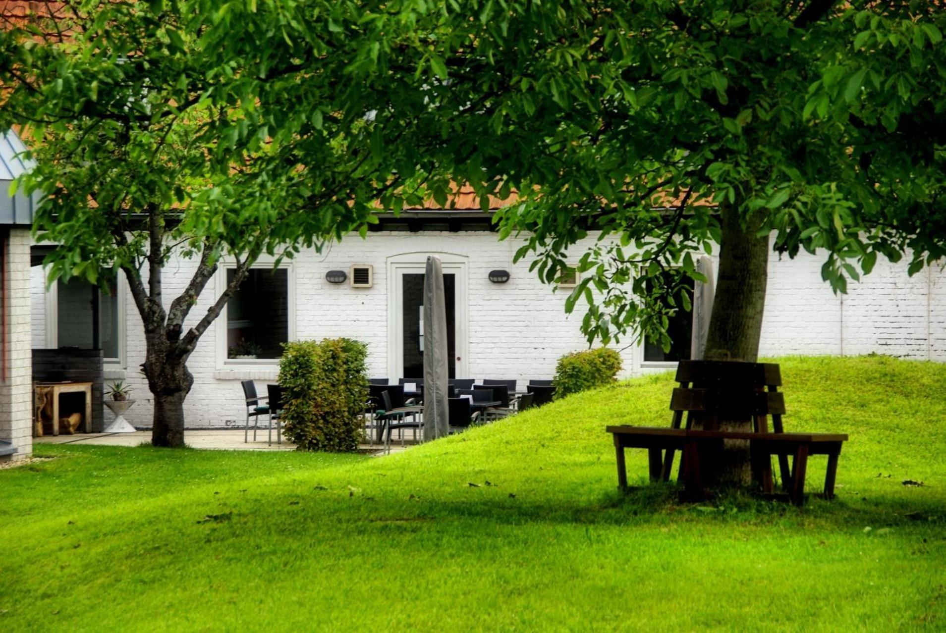 Nell-Breuning-Hotel Herzogenrath Buitenkant foto