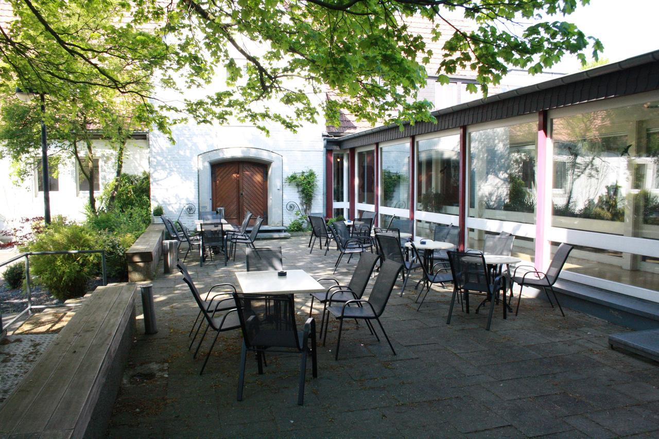 Nell-Breuning-Hotel Herzogenrath Buitenkant foto
